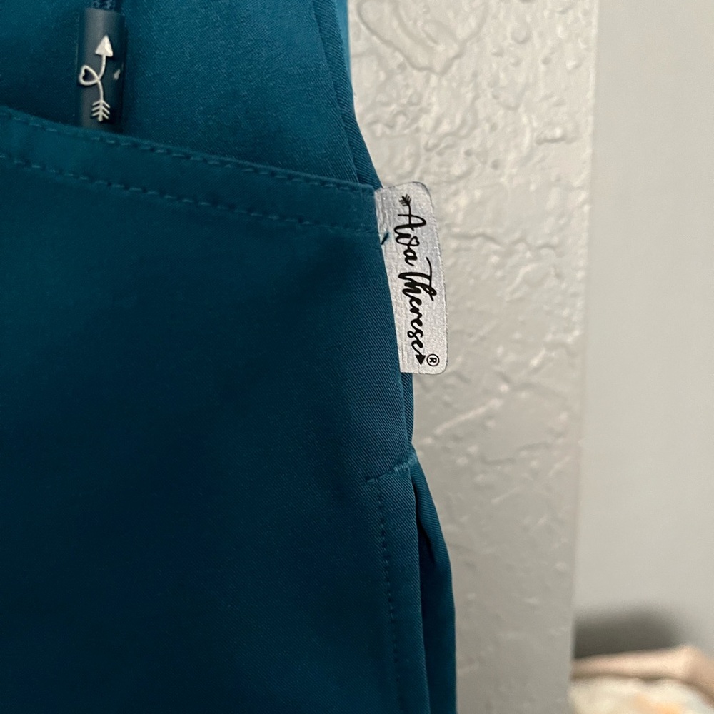 Womens Ava Therese Caribbean blue scrub set - Picture 5 of 10